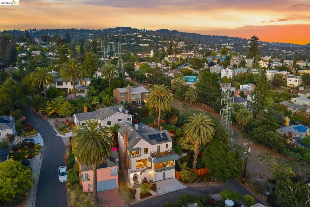893 Glendome Circle Oakland CA 94602