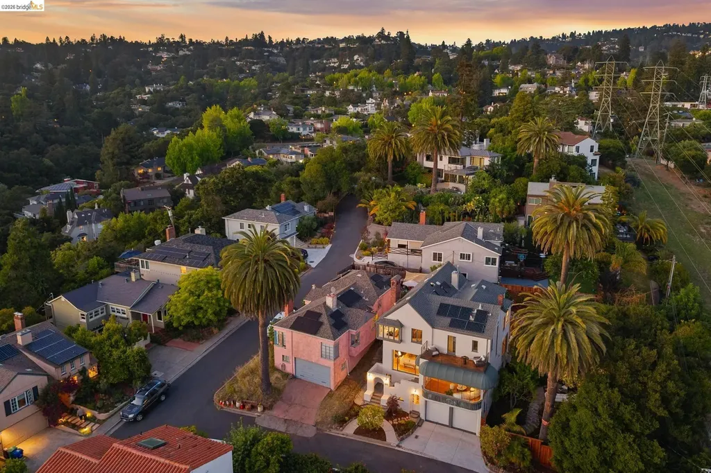 893 Glendome Circle Oakland CA 94602