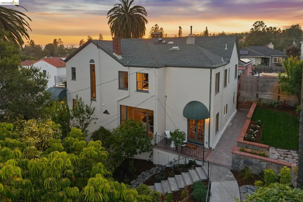 893 Glendome Circle Oakland CA 94602