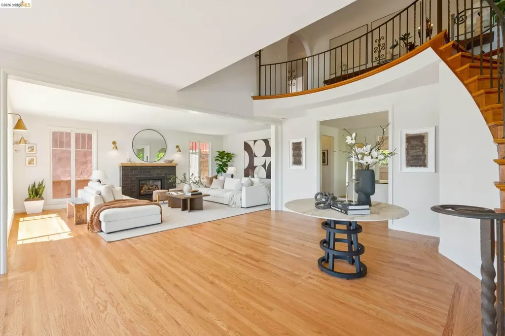 893 Glendome Circle Oakland CA 94602