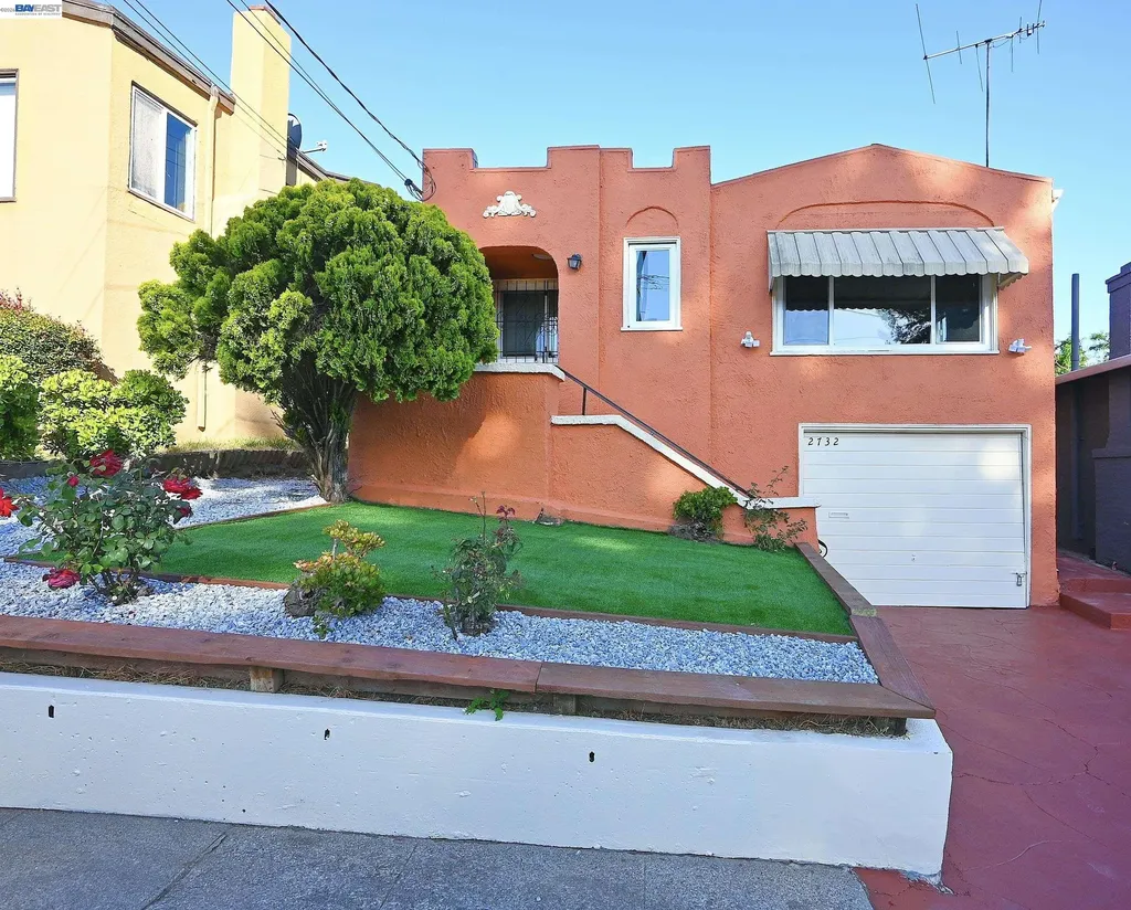 2732 Garden Street Oakland CA 94601