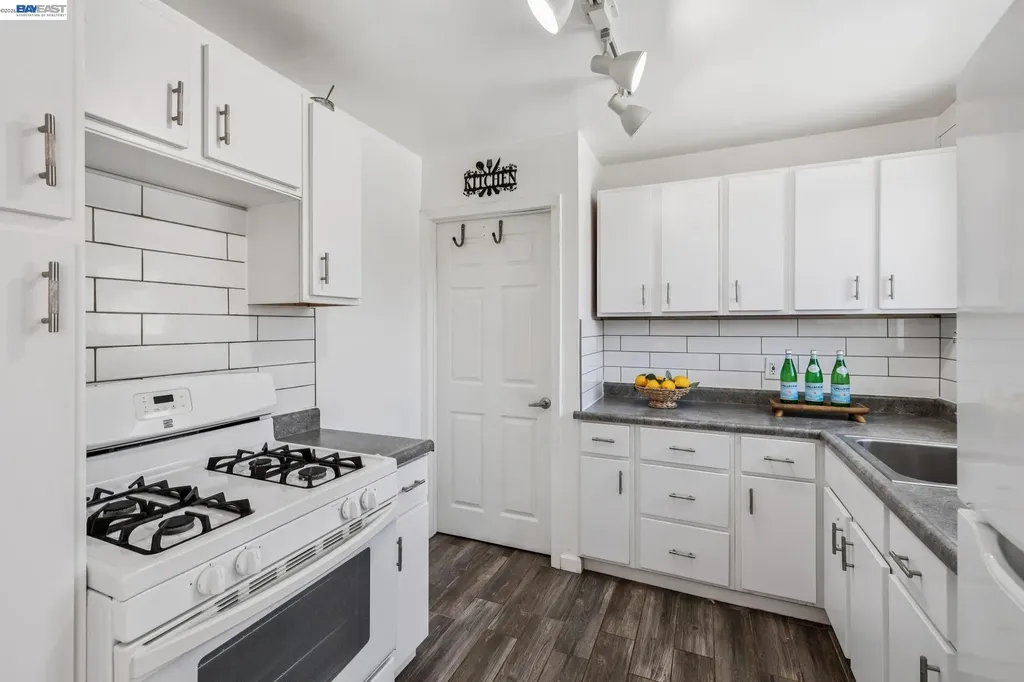 4061 Maiden Lane Union City CA 94587