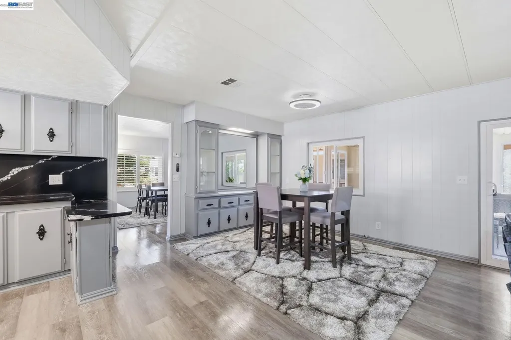 29143 Colorado Road Hayward CA 94544