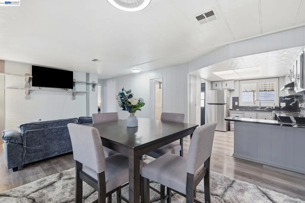 29143 Colorado Road Hayward CA 94544
