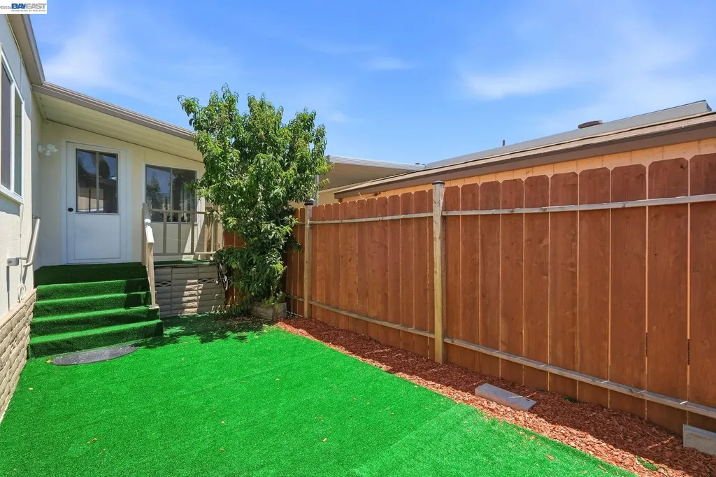 29143 Colorado Road Hayward CA 94544