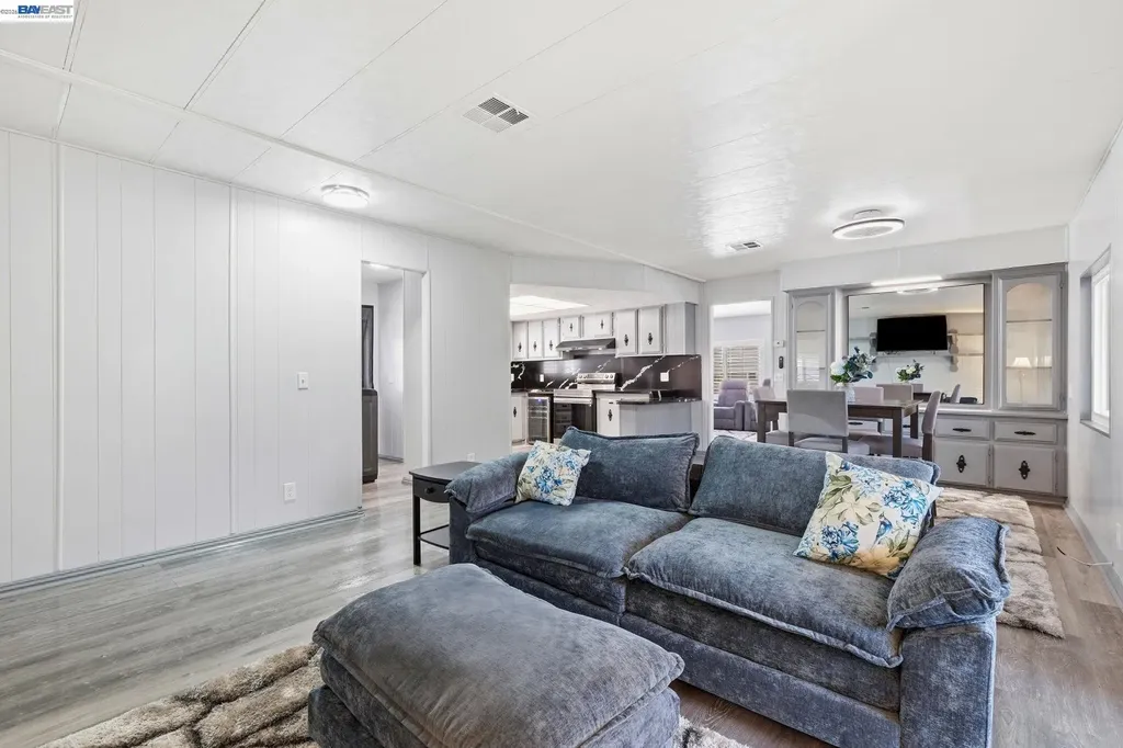 29143 Colorado Road Hayward CA 94544
