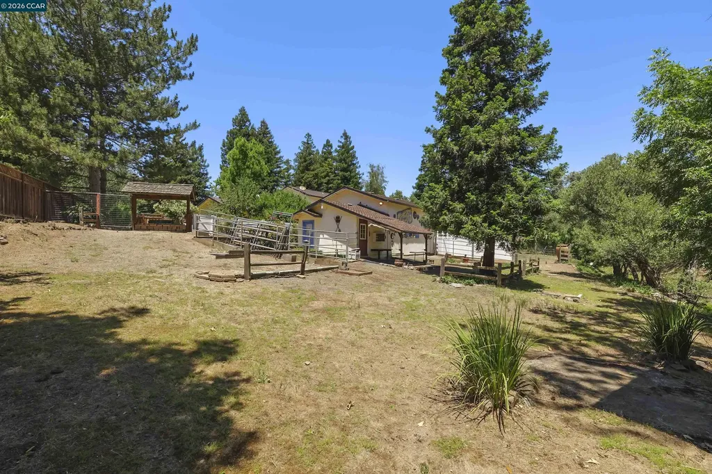 220 Tumbleweed Court Clayton CA 94517