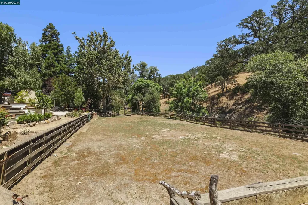 220 Tumbleweed Court Clayton CA 94517