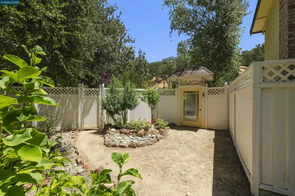 220 Tumbleweed Court Clayton CA 94517
