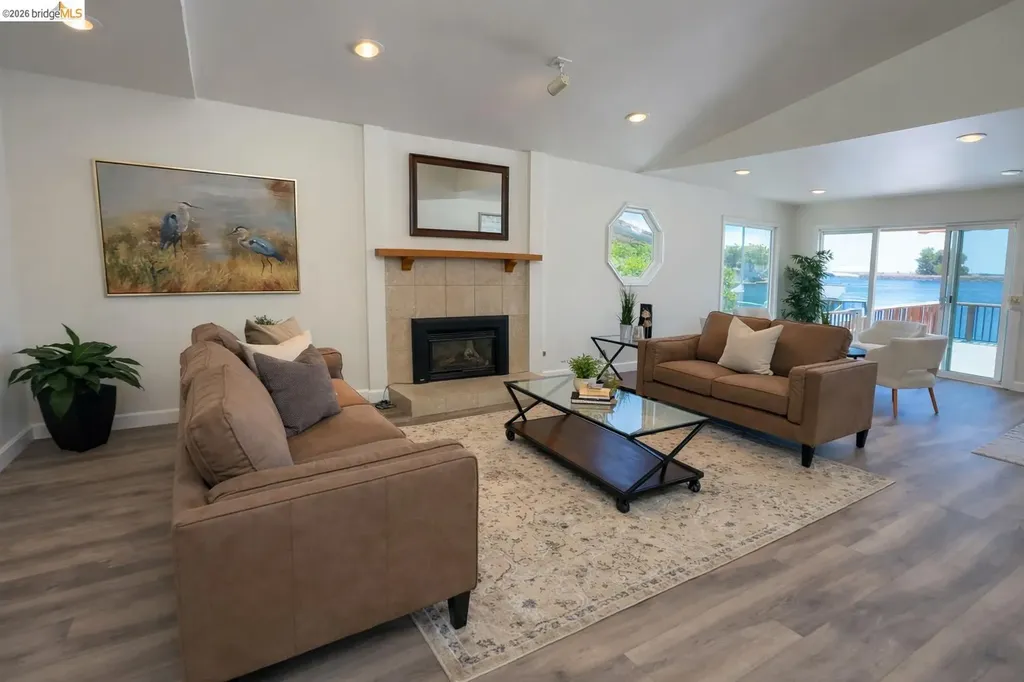 281 Discovery Bay Boulevard Discovery Bay CA 94505