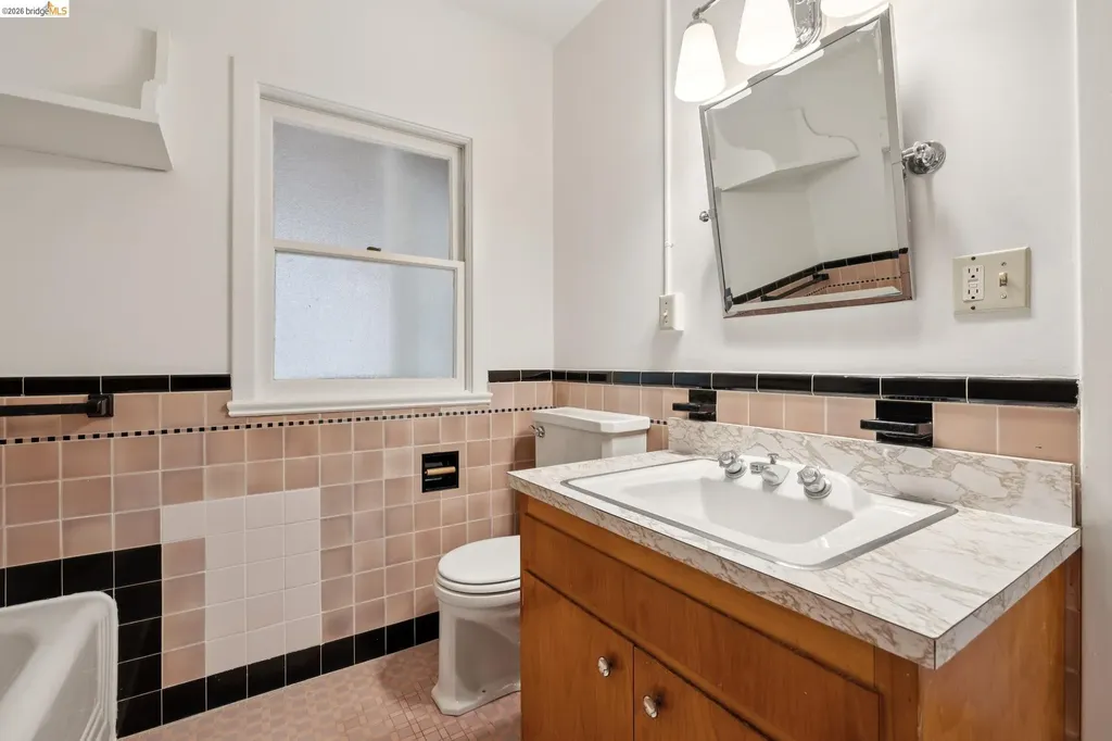111 Windsor Kensington CA 94708