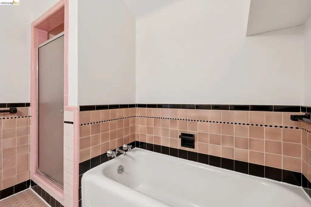 111 Windsor Kensington CA 94708