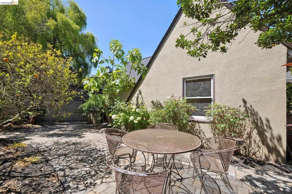 111 Windsor Kensington CA 94708