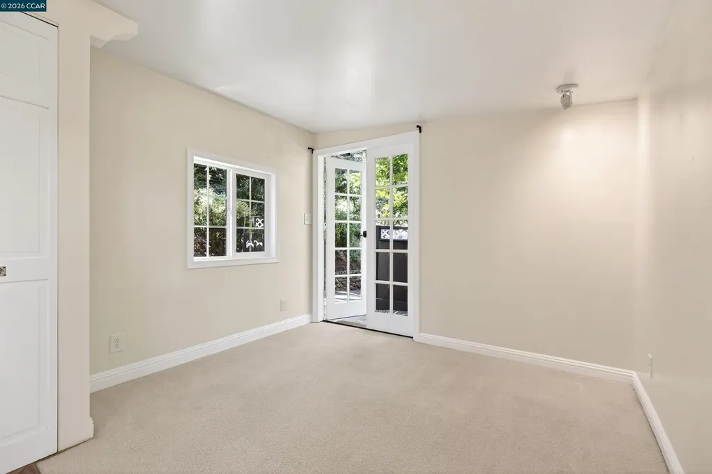 16 El Rincon Orinda CA 94563
