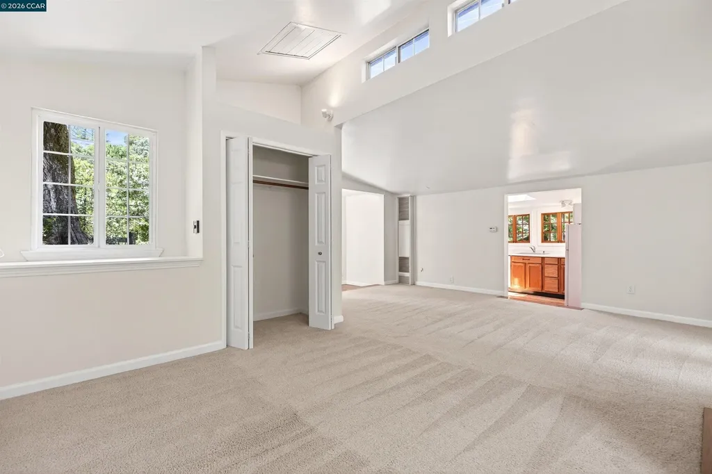 16 El Rincon Orinda CA 94563