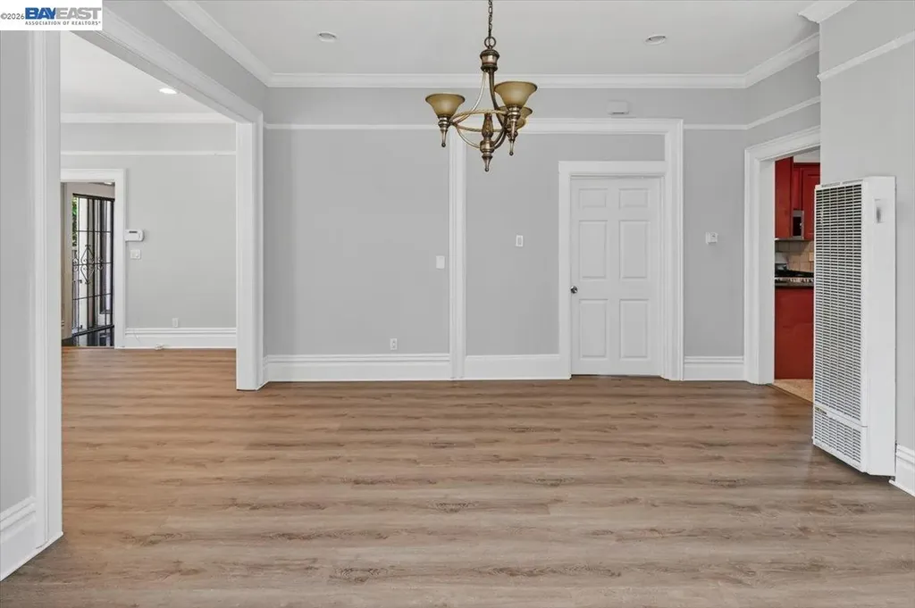 2836 Myrtle Street Oakland CA 94608