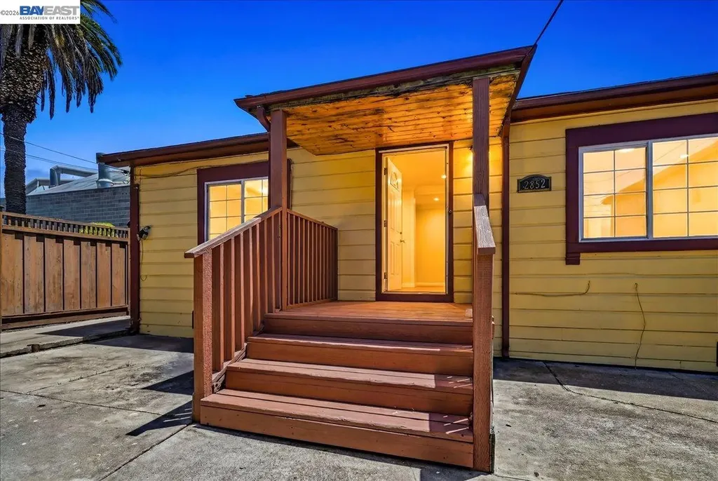 2836 Myrtle Street Oakland CA 94608