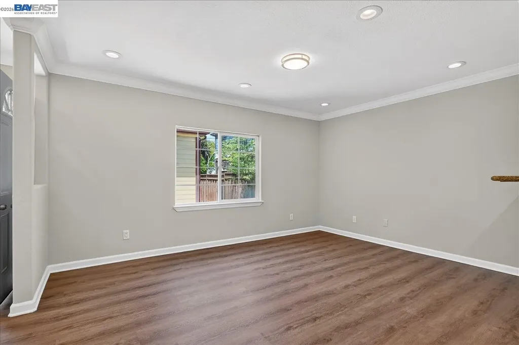 2836 Myrtle Street Oakland CA 94608