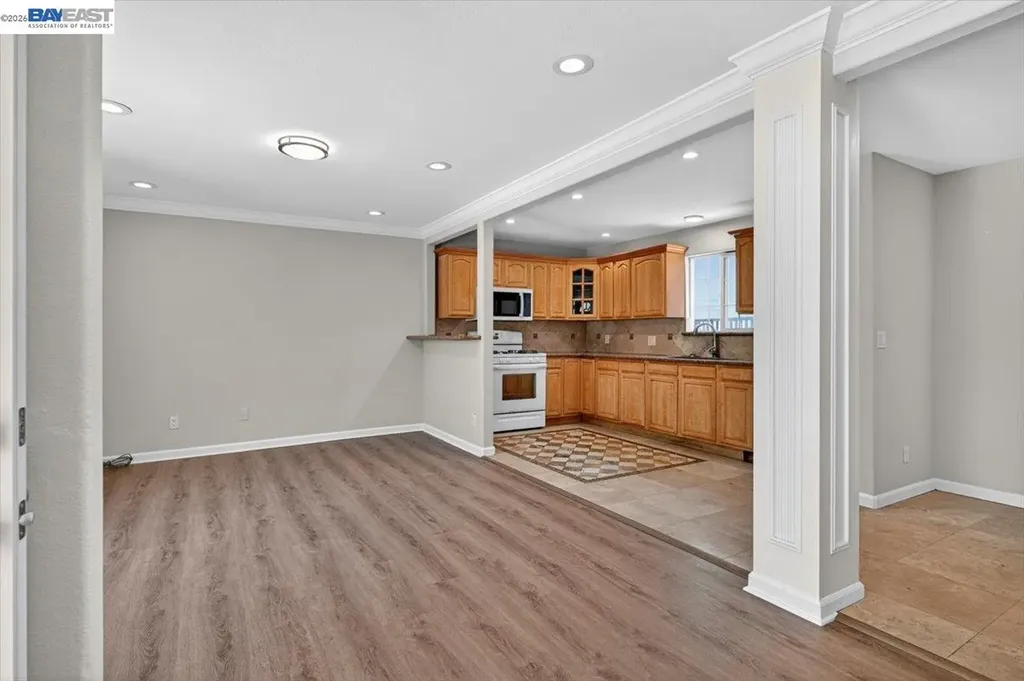 2836 Myrtle Street Oakland CA 94608