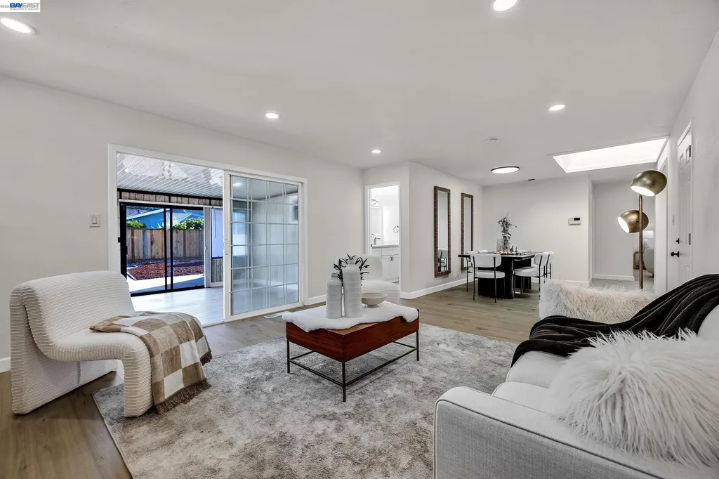 2444 Douglas Street Union City CA 94587