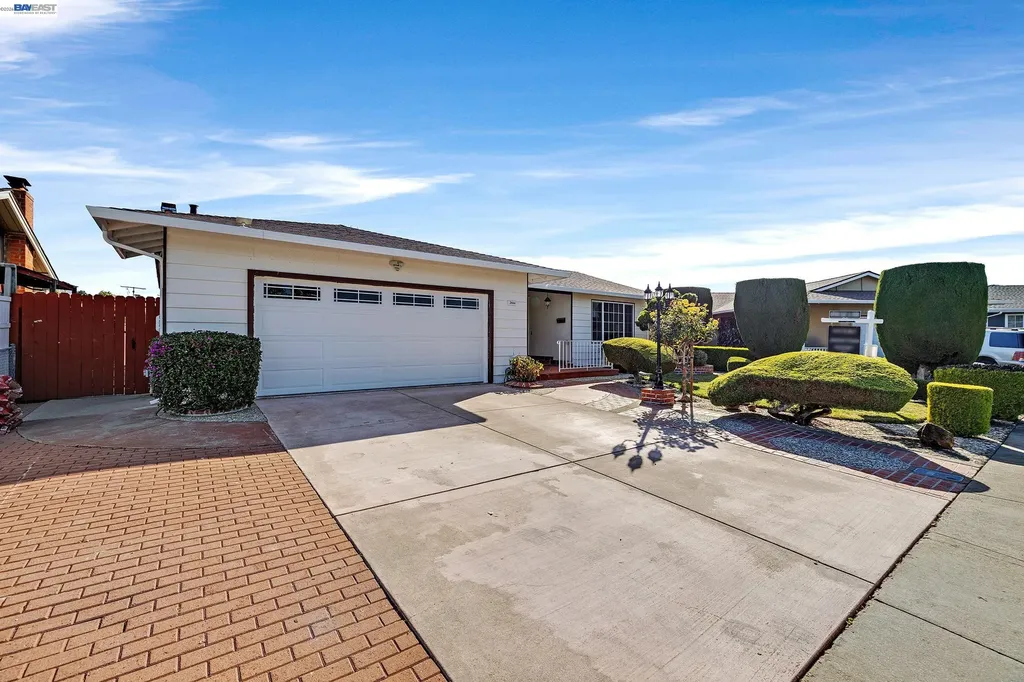 2444 Douglas Street Union City CA 94587