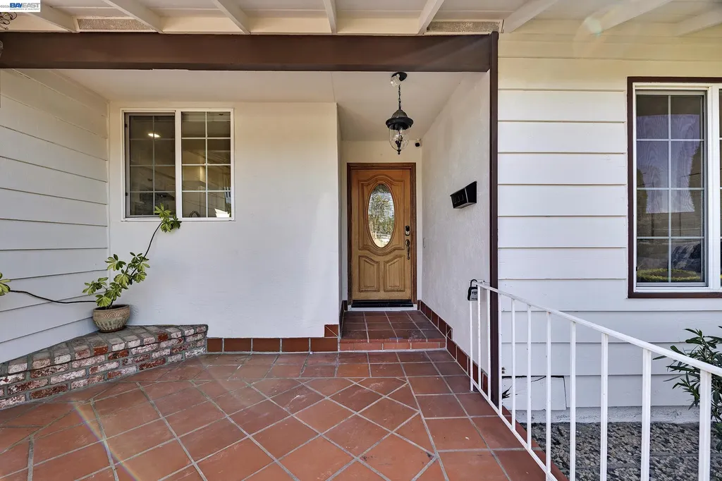 2444 Douglas Street Union City CA 94587