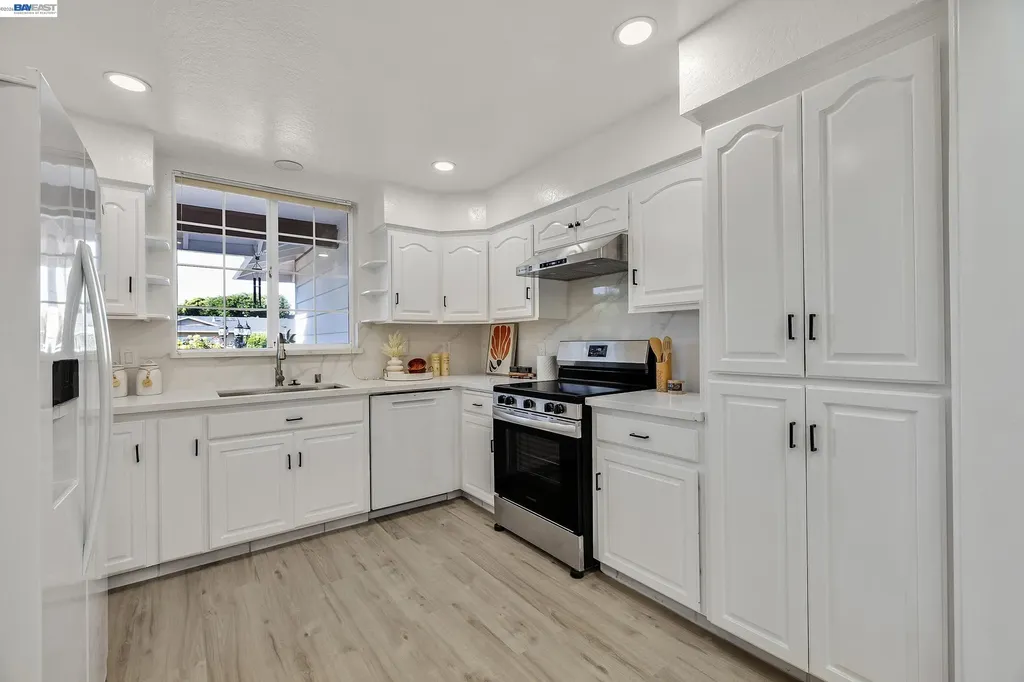2444 Douglas Street Union City CA 94587