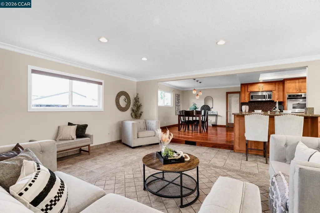 30 Mt. Emory Court Clayton CA 94517