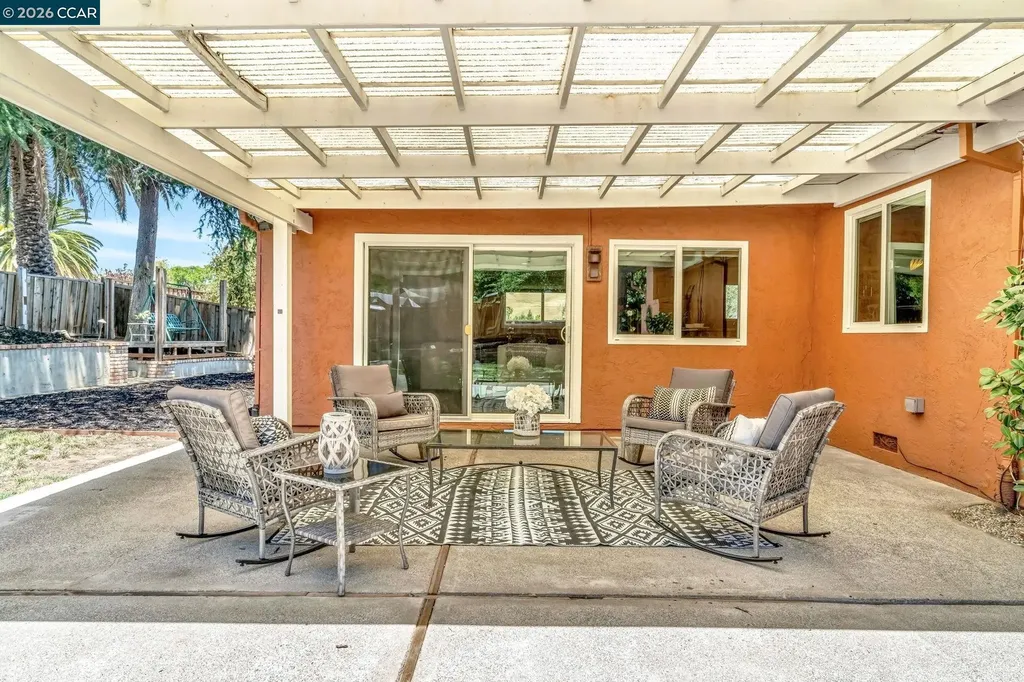 30 Mt. Emory Court Clayton CA 94517