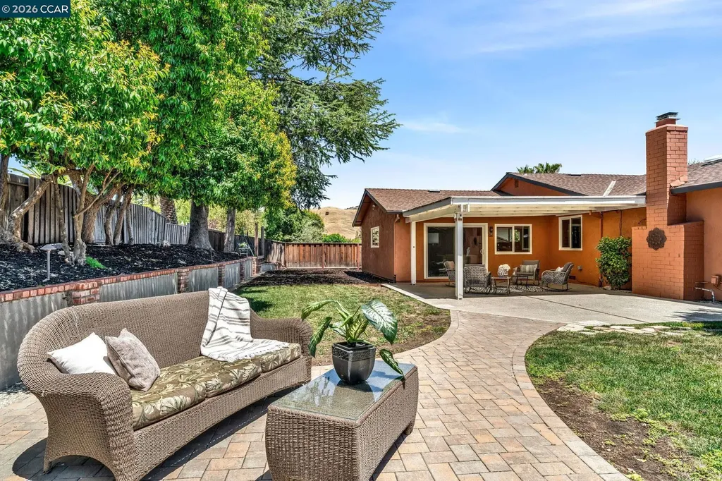 30 Mt. Emory Court Clayton CA 94517