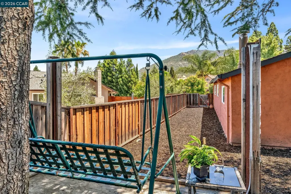 30 Mt. Emory Court Clayton CA 94517