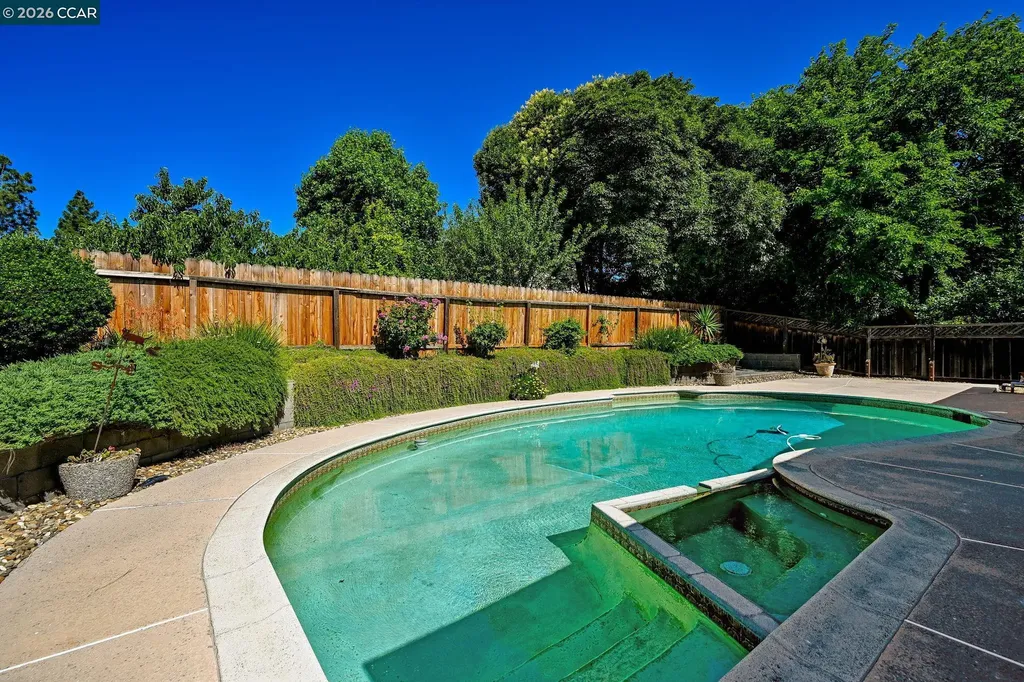 1284 Pinecrest Drive Concord CA 94521