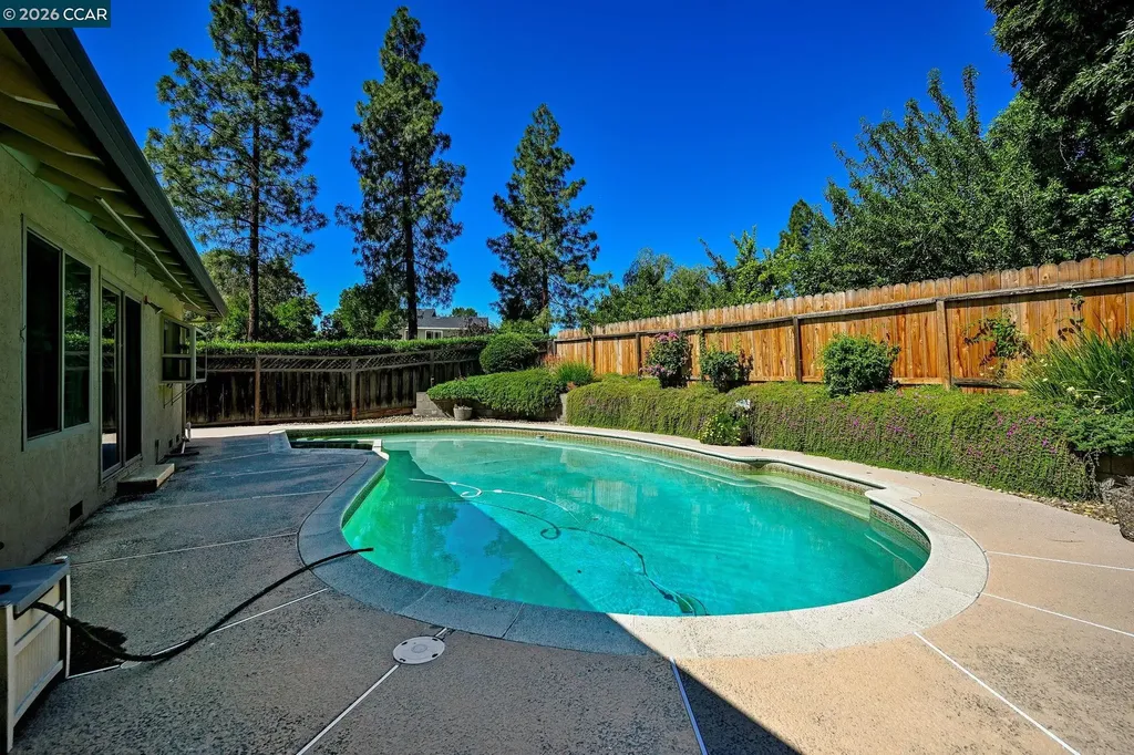 1284 Pinecrest Drive Concord CA 94521