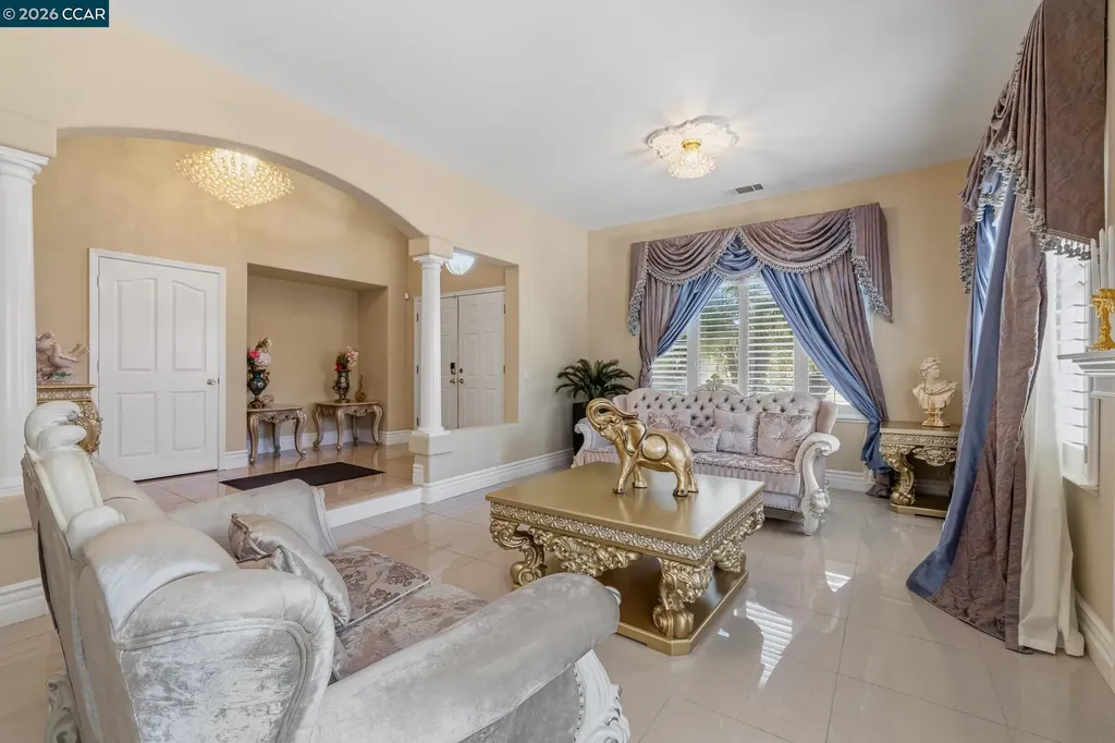 1301 Amberdale Court Antioch CA 94531