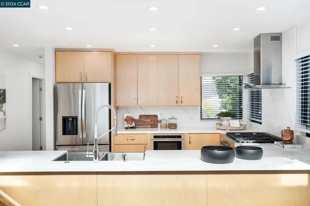2431 Tulare Avenue El Cerrito CA 94530