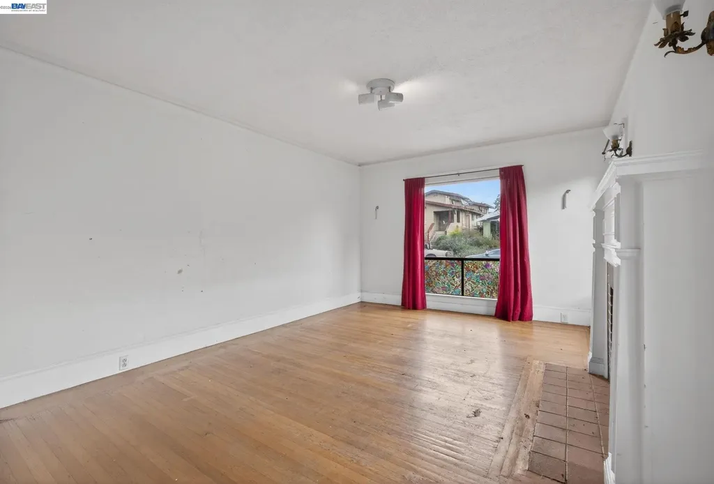 1227 33rd Street Oakland CA 94610