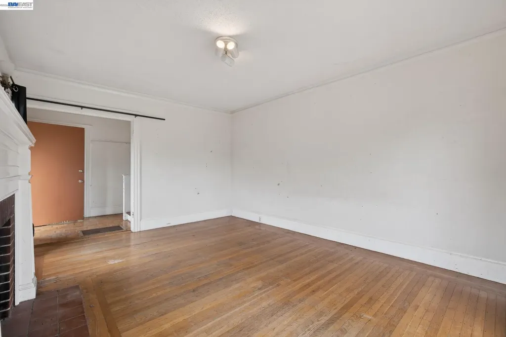 1227 33rd Street Oakland CA 94610