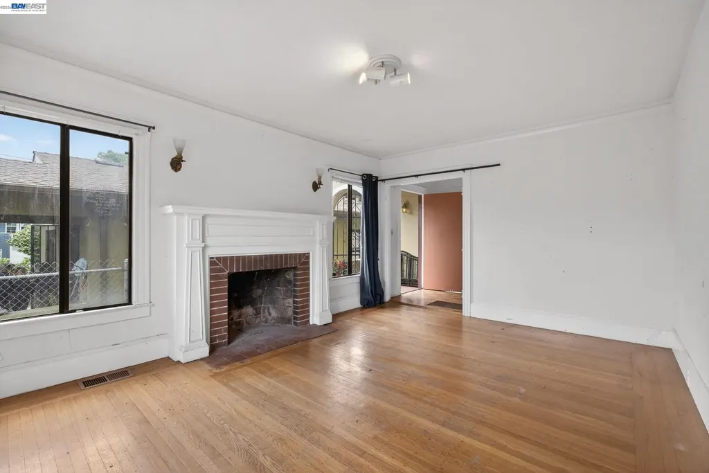 1227 33rd Street Oakland CA 94610