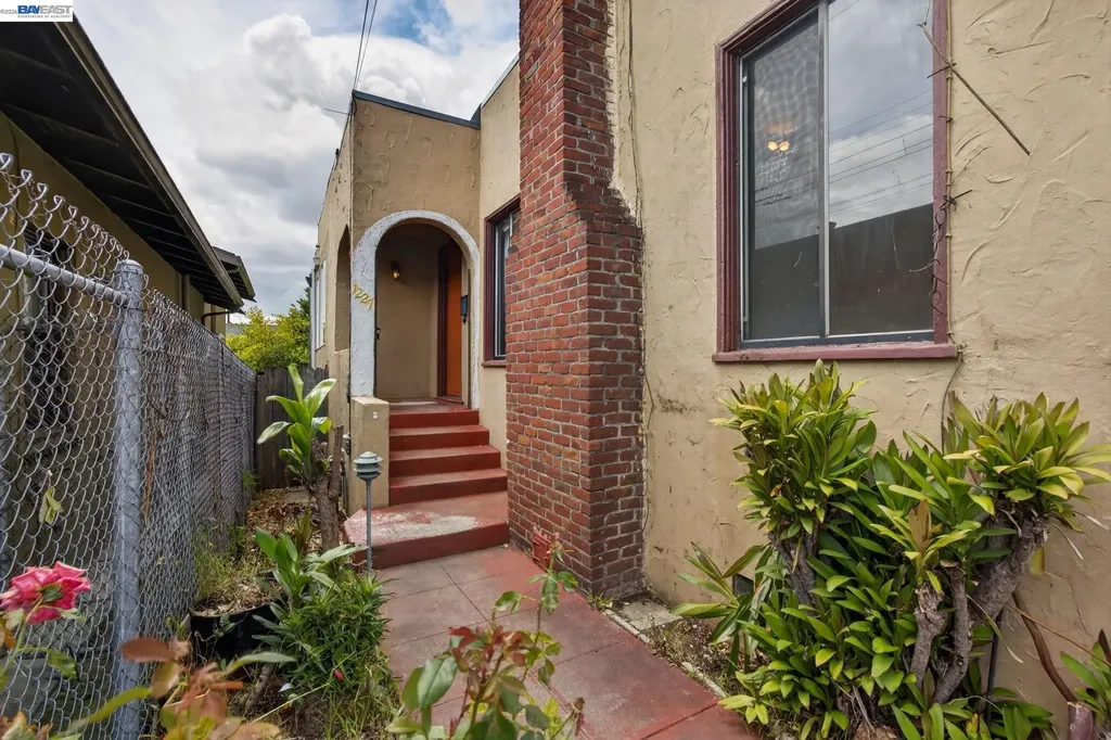 1227 33rd Street Oakland CA 94610