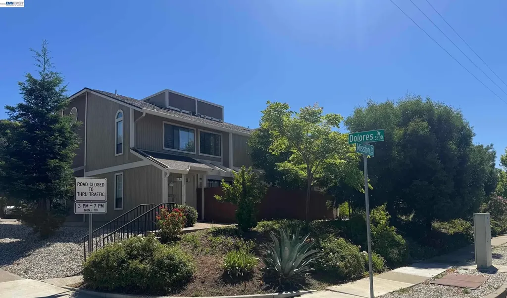 104 Mission Drive Pleasanton CA 94566