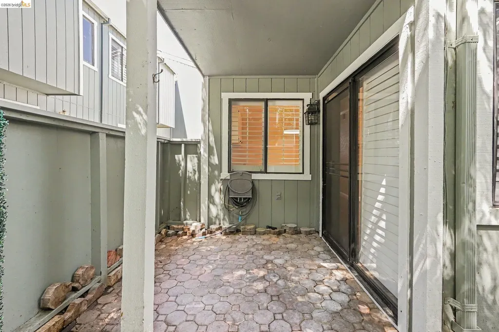 1152 Maywood Martinez CA 94553
