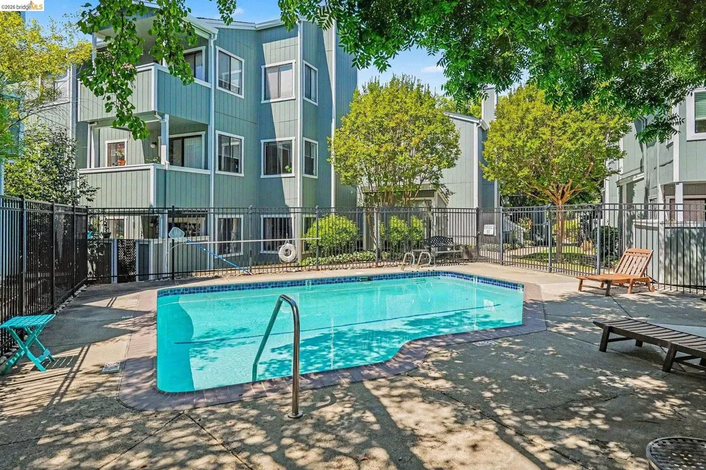 1152 Maywood Martinez CA 94553