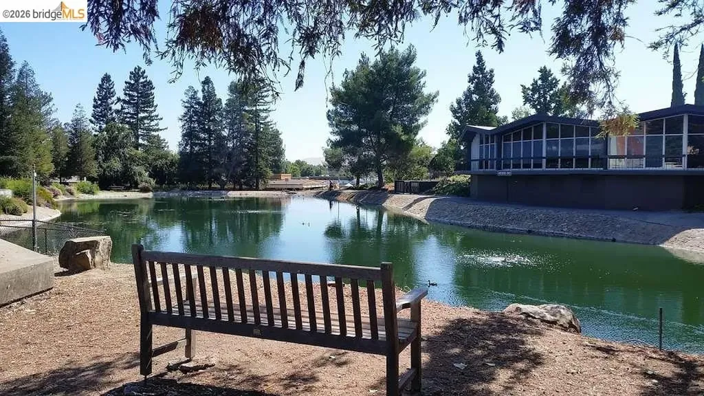 1152 Maywood Martinez CA 94553