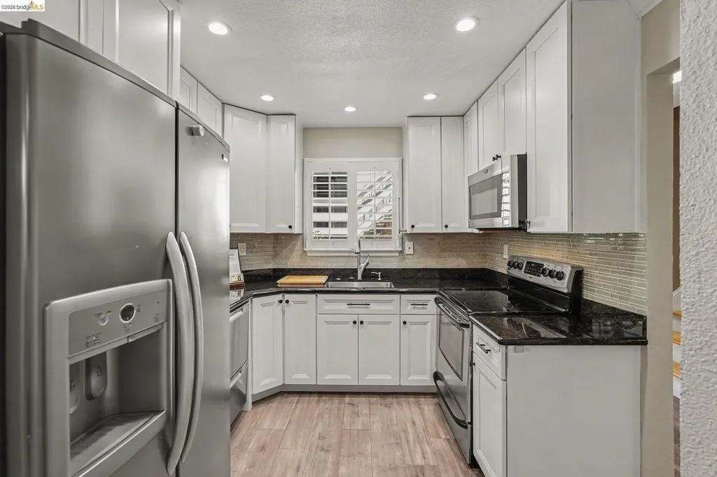 1152 Maywood Martinez CA 94553