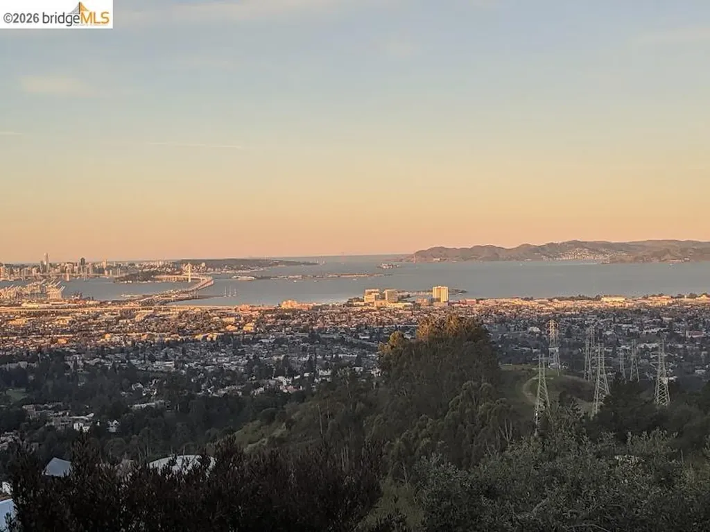 16030 Broadway Terrace Oakland CA 94611