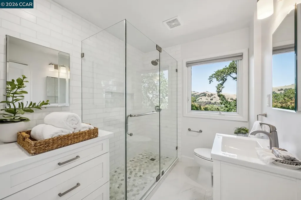 996 Hawthorne Drive Lafayette CA 94549