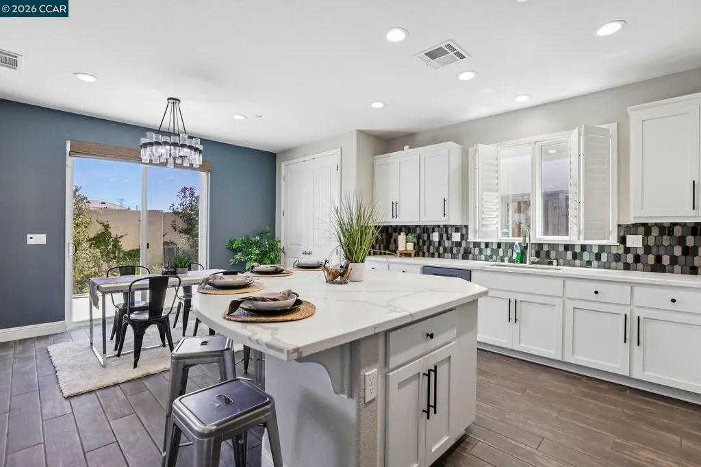 2565 Modena Drive Pittsburg CA 94565