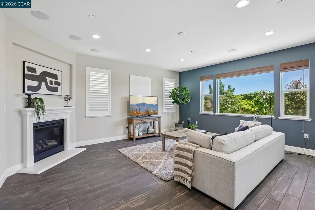 2565 Modena Drive Pittsburg CA 94565