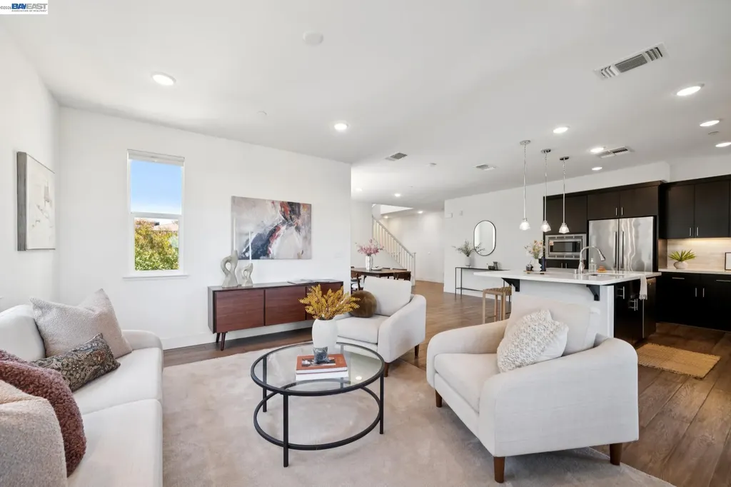 472 Diller Street Alameda CA 94501