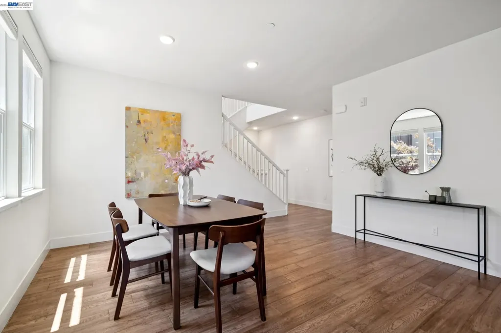 472 Diller Street Alameda CA 94501